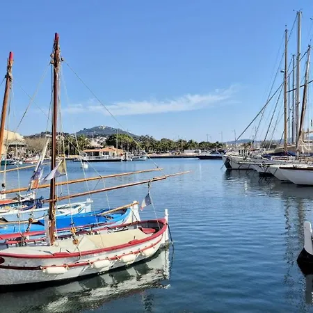 Apartment Les Sablettes A 400 M Piscine Surveillee Parking Clim La Seyne-sur-Mer